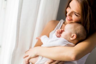 Tips para que el niño no extrañe a mamá cuando salga de casa