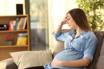 Descifrando las preocupaciones que invaden a las mujeres durante el embarazo